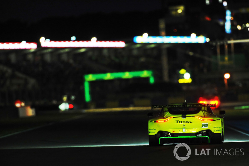 #97 Aston Martin Racing Aston Martin Vantage AMR: Alex Lynn, Maxime Martin, Jonathan Adam