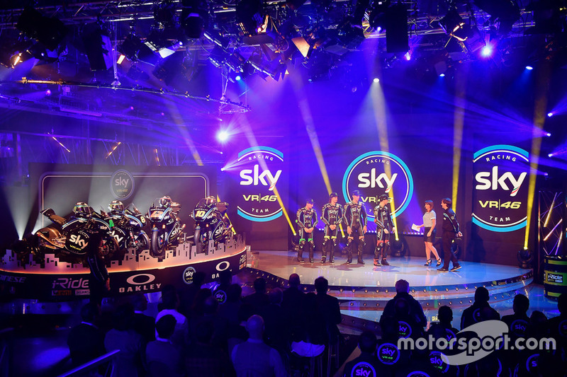 Atmosfer peluncuran Sky Racing Team VR46
