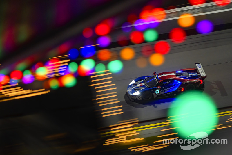 #67 Chip Ganassi Racing Ford GT, GTLM: Ryan Briscoe, Richard Westbrook, Scott Dixon