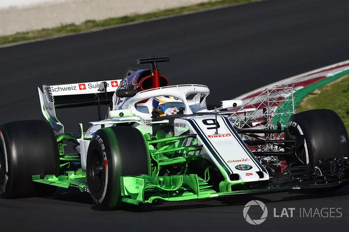 Marcus Ericsson, Alfa Romeo Sauber C37 avec de la peinture flow-viz