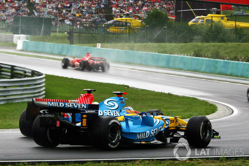 Fernando Alonso, Renault R26 junto a Felipe Massa, Ferrari 248 F1