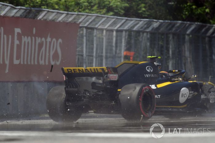Carlos Sainz Jr., Renault Sport F1 Team R.S. 18 pega contra el muro en la PL2
