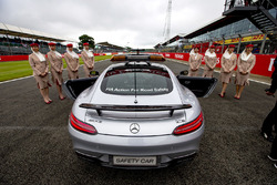 Safety car in griglia