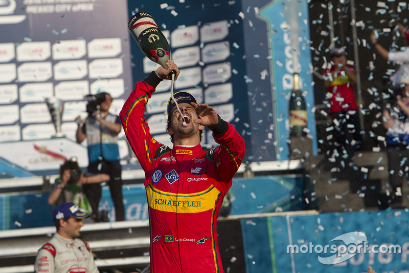 80. Lucas di Grassi, ABT Schaeffler Audi Sport celebra con champaña