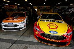 Ryan Blaney, Wood Brothers Racing Ford, Joey Logano, Team Penske Ford