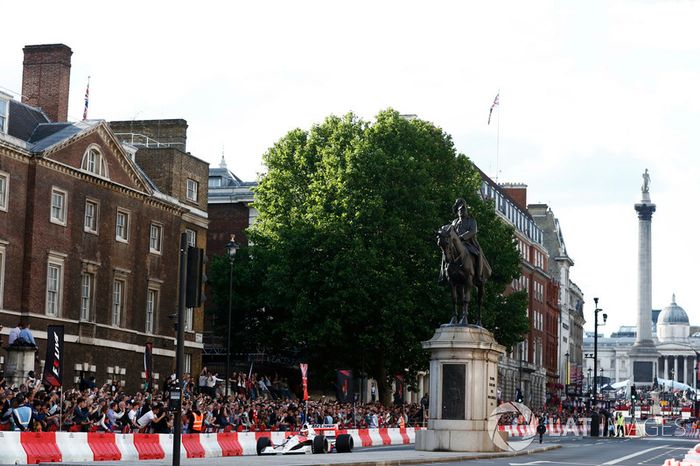 Stoffel Vandoorne, McLaren, con el McLaren MP4/6 de 1991