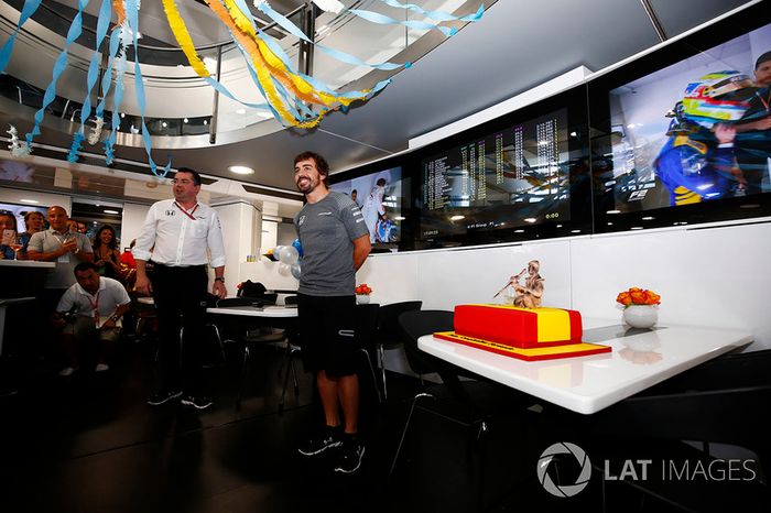 Fernando Alonso, McLaren, celebra su cumpleaños
