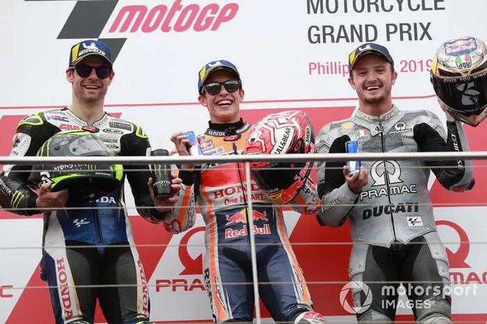 Podio: 1º Marc Marquez, 2º Cal Crutchlow, 3º Jack Miller
