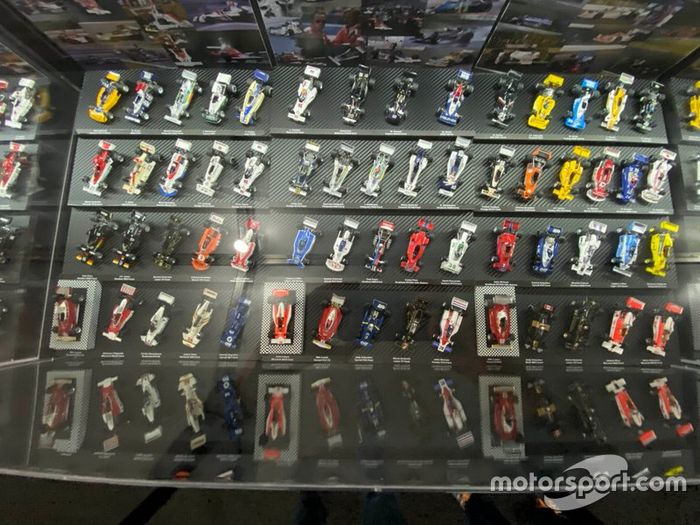 Colección de coches miniatura de F1