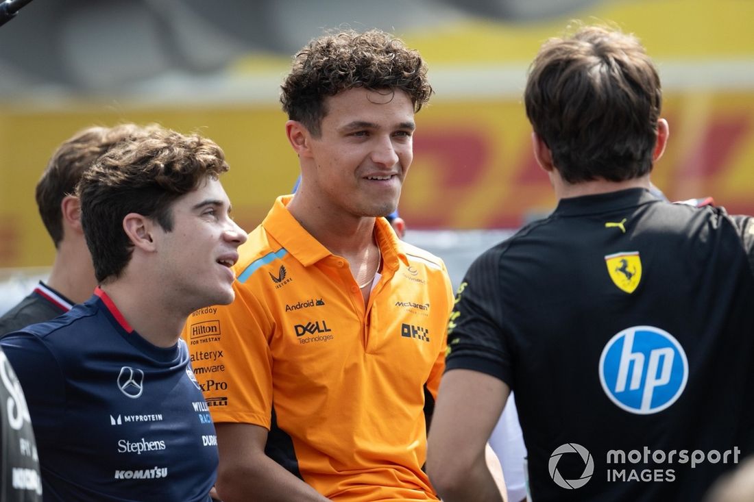 Franco Colapinto, Williams Racing, Lando Norris, McLaren F1 Team, Charles Leclerc, Scuderia Ferrari, podczas parady kierowców 