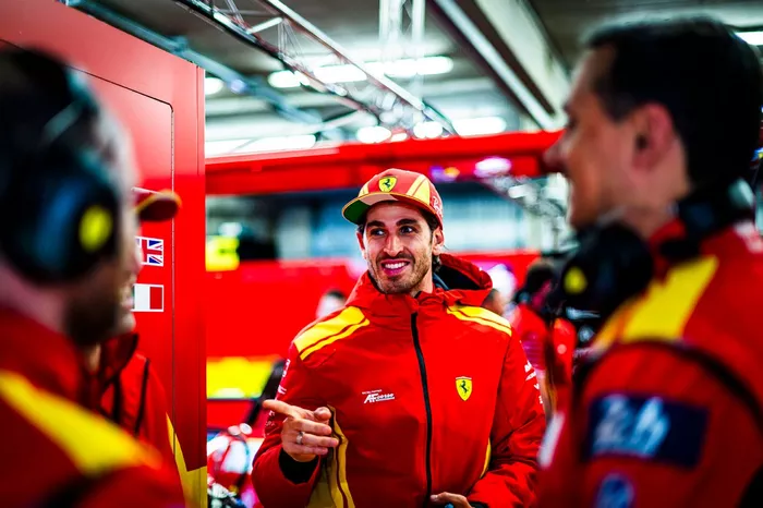 #51 AF Corse Ferrari 499P: Antonio Giovinazzi