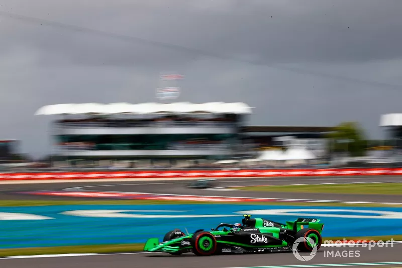 Zhou Guanyu, Stake F1 Team Kick Sauber C44