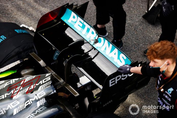 Alerón trasero del coche de Valtteri Bottas, Mercedes W12