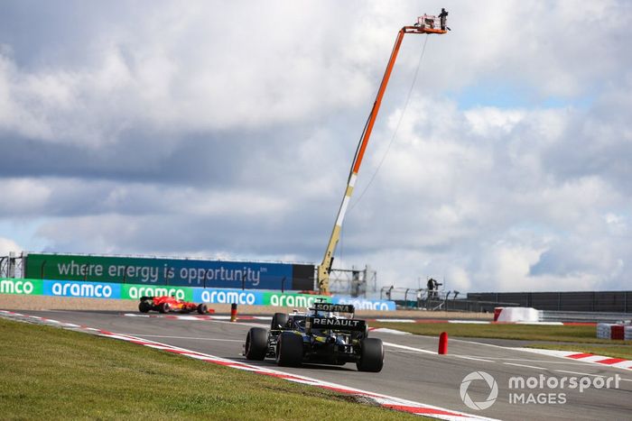 Sebastian Vettel, Ferrari SF1000, George Russell, Williams FW43, and Daniel Ricciardo, Renault F1 Team R.S.20