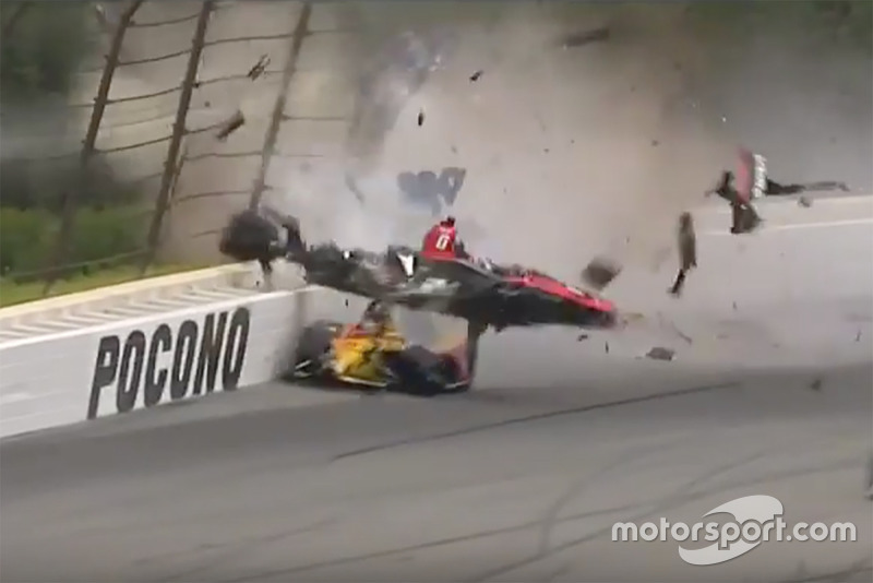 Choque de Robert Wickens, Schmidt Peterson Motorsports Honda y Ryan Hunter-Reay, Andretti Autosport Honda