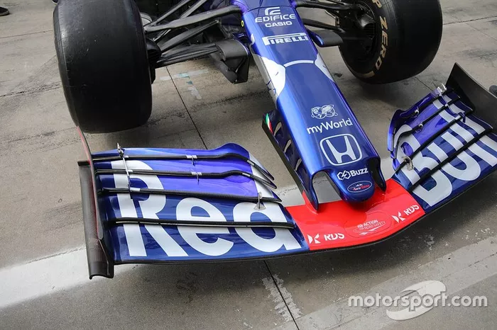 Toro Rosso STR14: Frontflügel