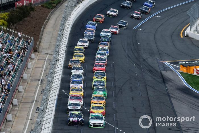 William Byron, Hendrick Motorsports, Chevrolet Camaro UniFirst, Jimmie Johnson, Hendrick Motorsports, Chevrolet Camaro Ally, Joey Logano, Team Penske, Ford Mustang Shell Pennzoil/Autotrader