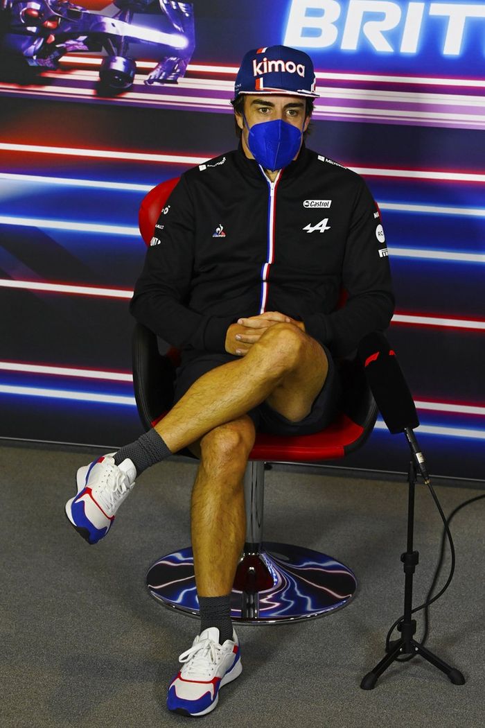 Fernando Alonso, Alpine F1, en la conferencia de prensa