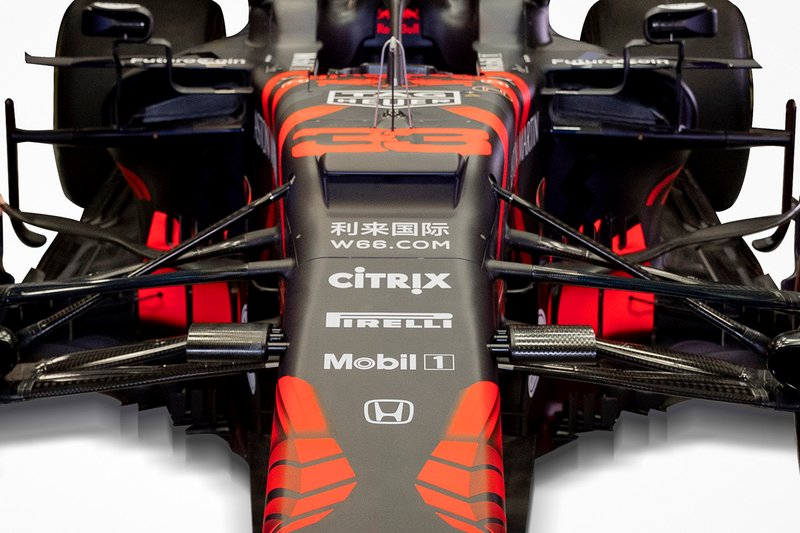 Автомобиль Red Bull Racing RB15