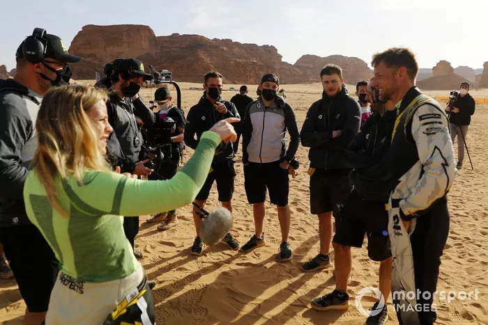 Mikaela Ahlin-Kottulinsky, JBXE Extreme-E Team, y Jenson Button, JBXE Extreme-E Team