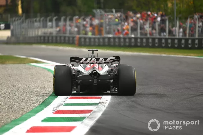 Kevin Magnussen, Haas VF-23
