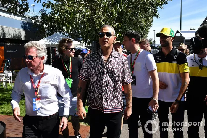 Robbie Williams y Daniel Ricciardo, Renault F1 Team