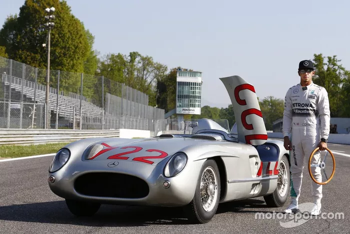 Lewis Hamilton y Sir Stirling Moss en Monza