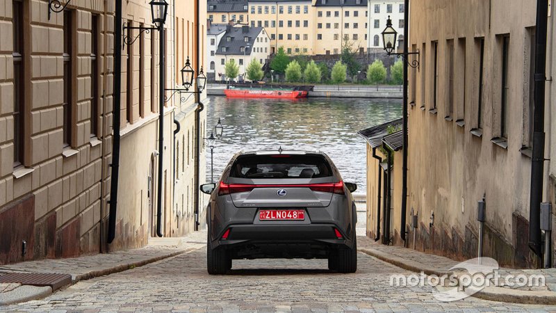 Lexus UX 2019 року