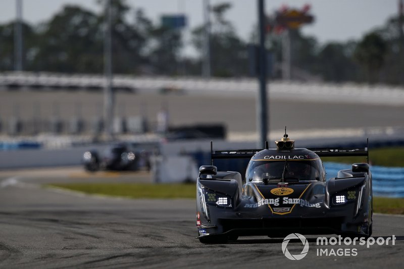 #5 Mustang Sampling Racing Cadillac DPi, DPi: Joao Barbosa, Filipe Albuquerque, Christian Fittipaldi