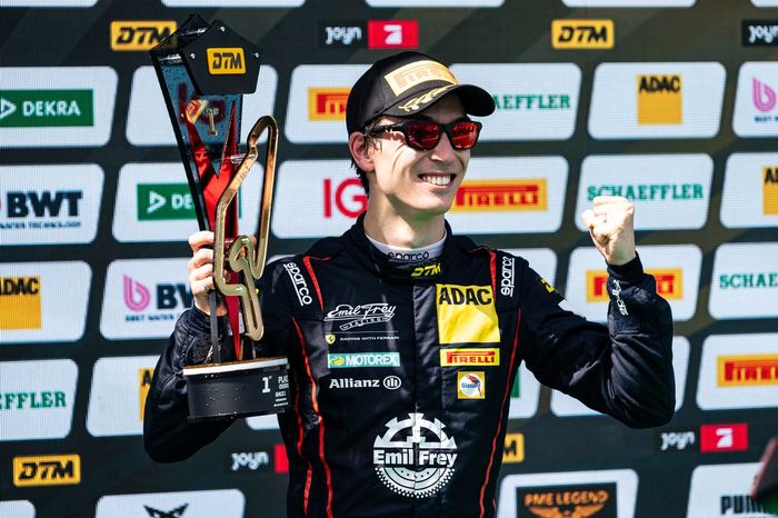 Podium: Race winner Jack Aitken, Emil Frey Racing