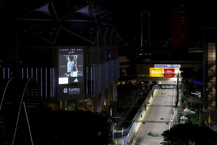 Nico Hulkenberg, Sauber, Liam Lawson, Racing Bulls Team