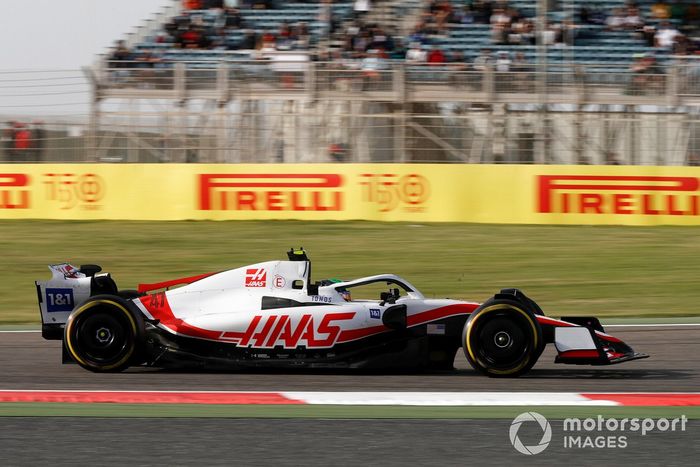 Mick Schumacher, Haas VF-22