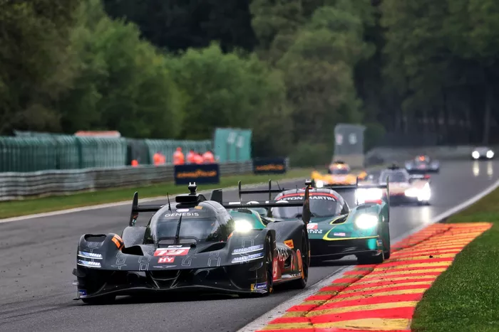 #19 Genesis Magma Racing Genesis GMR-001: Mathieu Jaminet, Paul-Loup Chatin, Daniel Juncadella