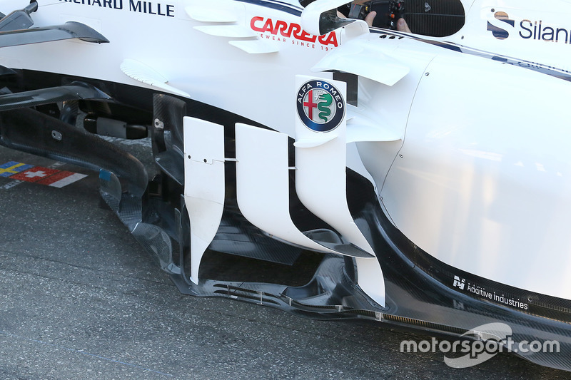 Sauber C37 detail
