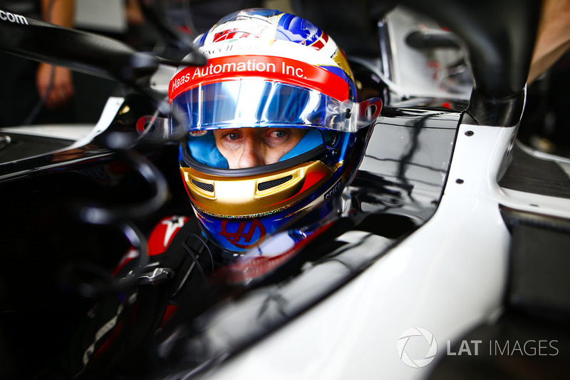 Romain Grosjean, Haas F1 Team, en el cockpit