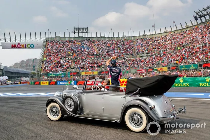 Sergio Pérez, Racing Point en el desfile de pilotos