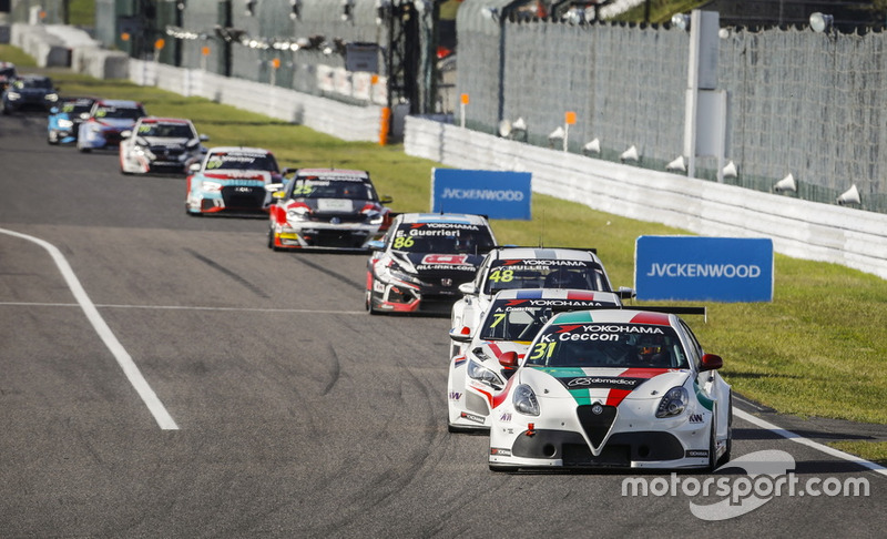 Kevin Ceccon, Team Mulsanne Alfa Romeo Giulietta TCR leads