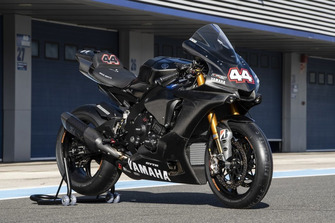 Lewis Hamilton prova la Yamaha Superbike