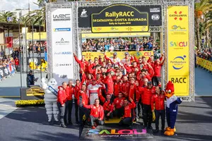 Yarış galibi Sébastien Loeb, Daniel Elena, Citroën World Rally Team Citroën C3 WRC takım ile