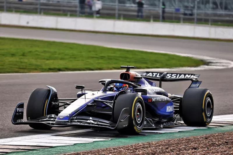 Carlos Sainz, Williams FW47