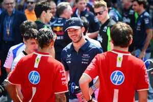Charles Leclerc, Ferrari, Lewis Hamilton, Ferrari, Pierre Gasly, Alpine, Isack Hadjar, RB F1 Team