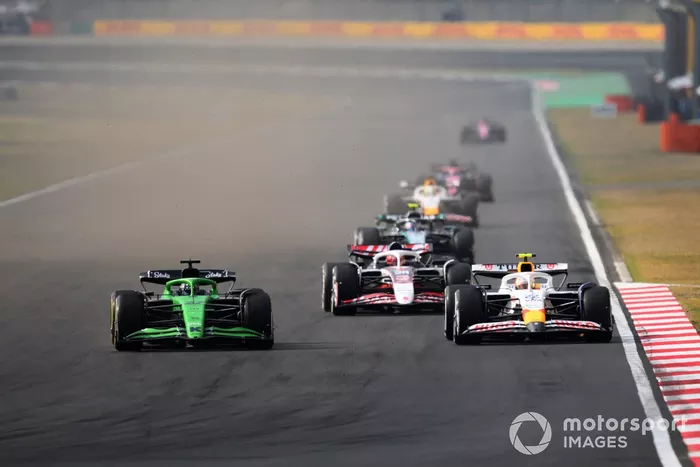 Nico Hulkenberg, Sauber, Esteban Ocon, Haas F1 Team, Yuki Tsunoda, RB F1 Team