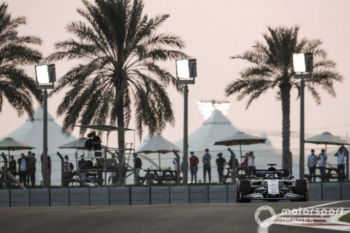 Daniil Kvyat, AlphaTauri AT01