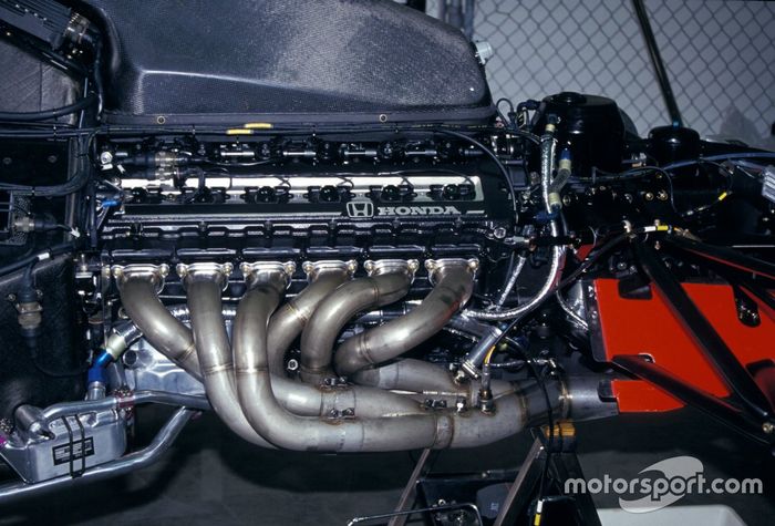 マクラーレンMP4-6に搭載されたホンダ3.5V12エンジン