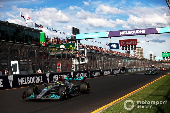 Lewis Hamilton, Mercedes W13