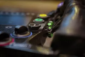 Fernando Alonso's broken steering wheel
