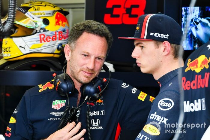Christian Horner, Team Principal, Red Bull Racing, con Max Verstappen, Red Bull Racing