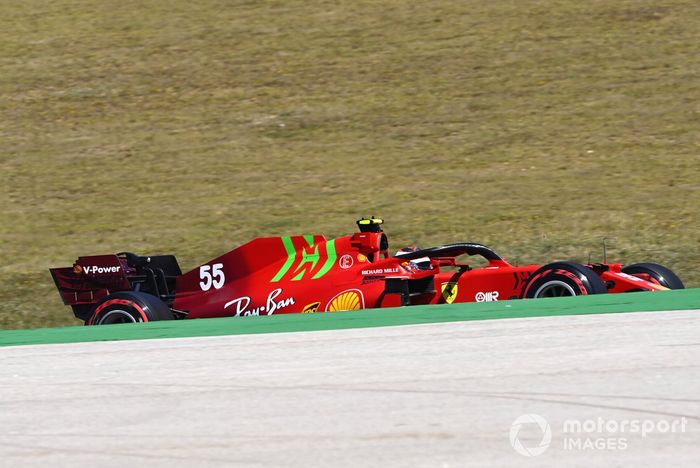 Carlos Sainz Jr., Ferrari SF21