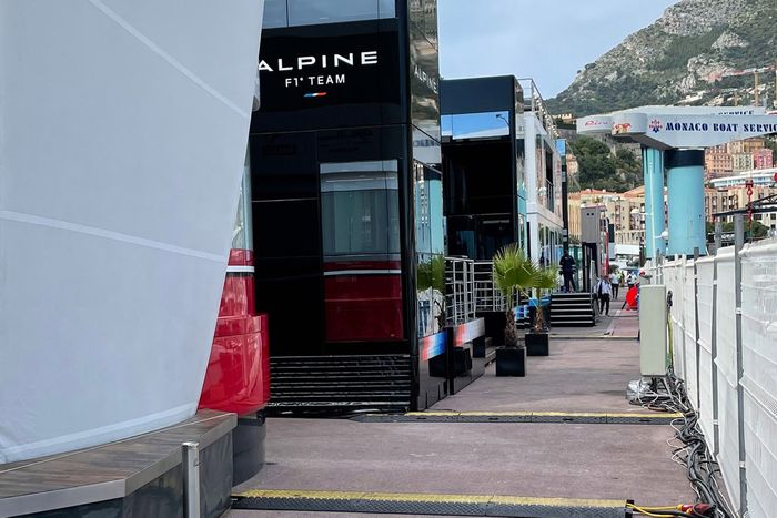 Ambiente del paddock de Mónaco