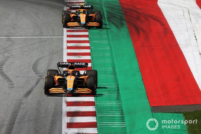 Daniel Ricciardo, McLaren MCL36, Lando Norris